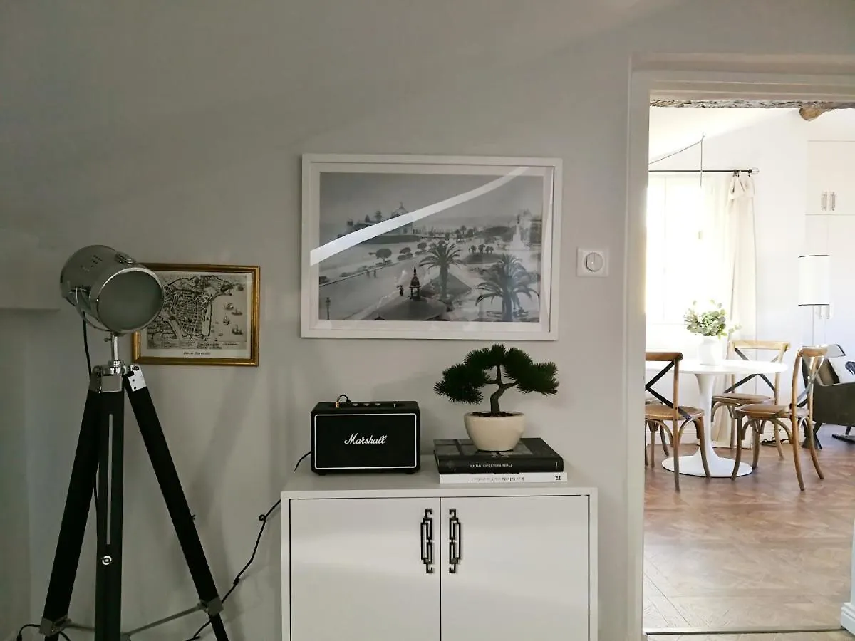 ニースCocoon Loft - Magnifique Loft Sous Toit, Refait A Neuf, Vues Splendides, Clim, Wifiアパートメント